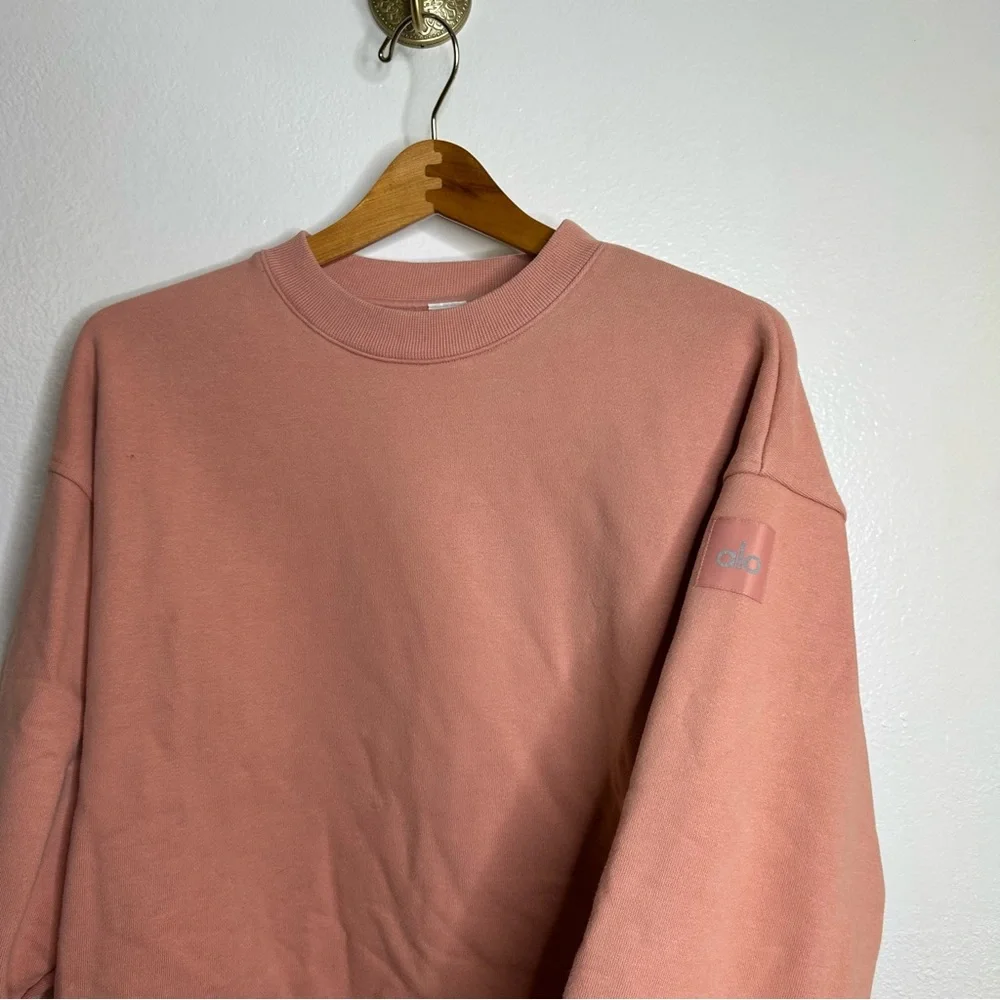 ALO Yoga Rose Pink Crewneck Sweatshirt